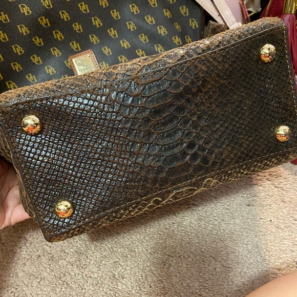 Michael Kors beautiful embossed leather satchel in a mocha color. - Picture 7 of 8